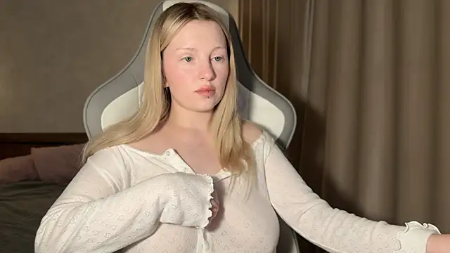 x ivy x online show from October 2025 05:43:01 PM