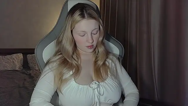 x ivy x online show from February 2026 05:25:02 PM