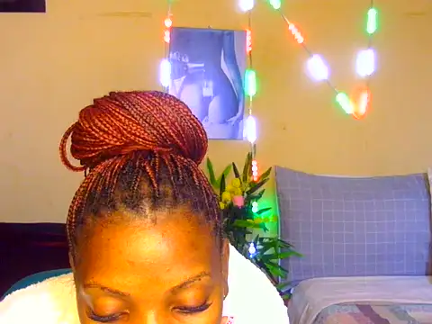 Snapshot of Naughtygal98 chatting on July 2026 04:21:01 AM Naughtygal98 online show from July 2026 04:21:01 AM