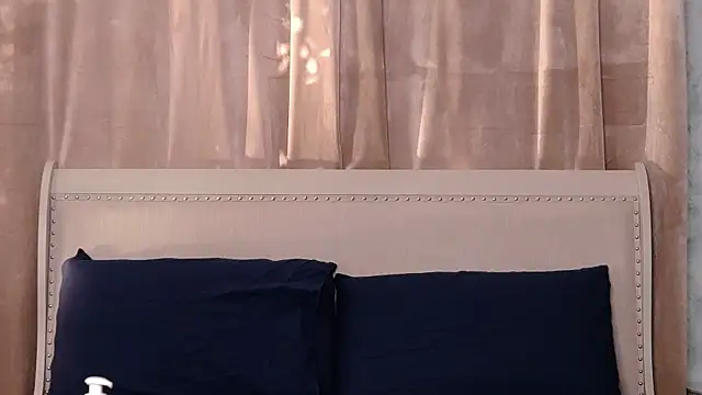 MariaMilan online show from June 2026 03:57:01 AM