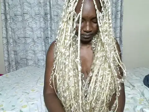 Adorarissa online show from April 2026 08:32:02 PM