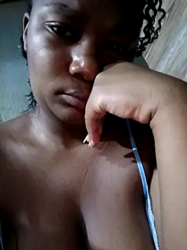 Snapshot of BrownEyed_K chatting on October 2025 04:03:02 AM BrownEyed K online show from October 2025 04:03:02 AM