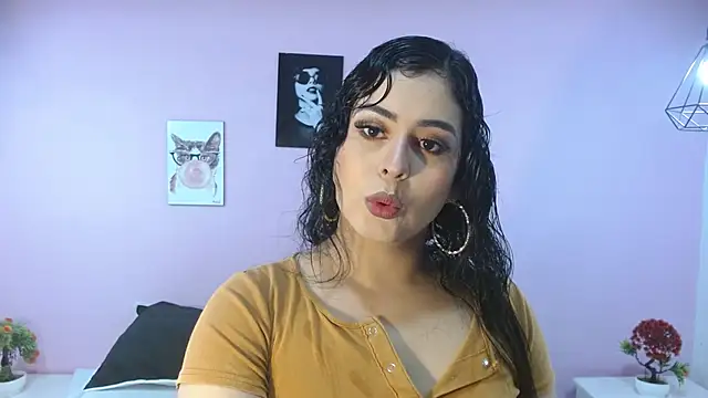 adaraacox online show from February 2025 03:08:01 PM
