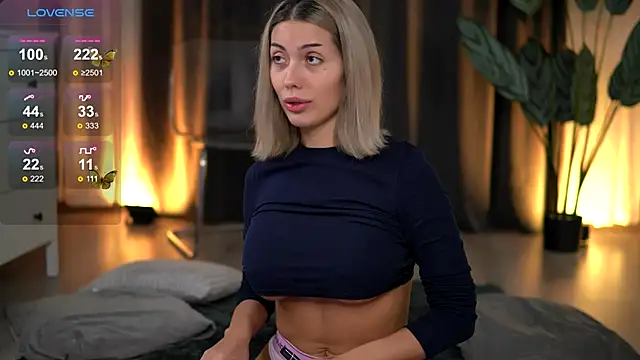 AudreyZanne online show from December 2025 08:17:02 AM