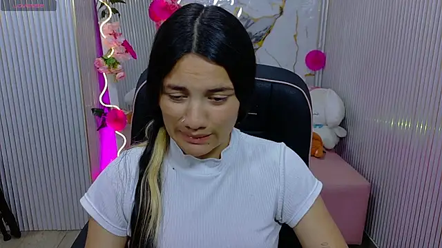 Chiara tay online show from July 2026 08:04:02 PM