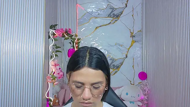 Chiara tay online show from June 2026 07:26:02 PM