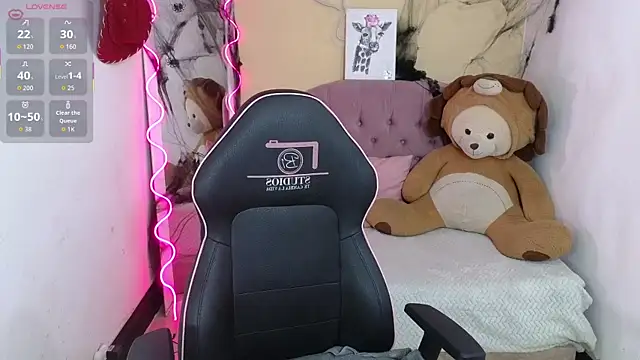 Chiara tay online show from October 2025 03:07:02 AM