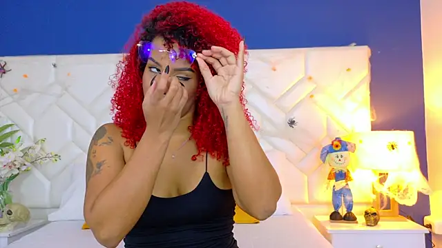 RubyRossel online show from October 2025 01:00:01 PM