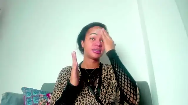 meghanSusexx online show from December 2025 06:41:02 AM