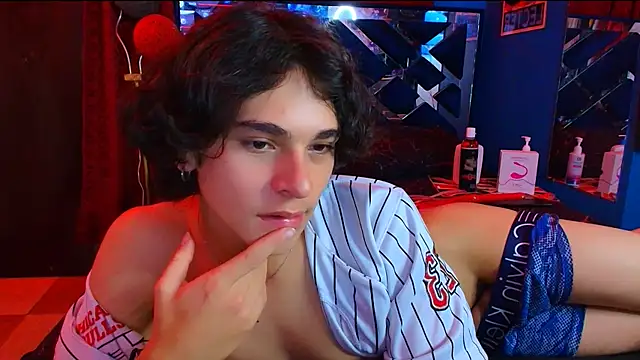 Luke Howland online show from March 2025 06:35:02 AM
