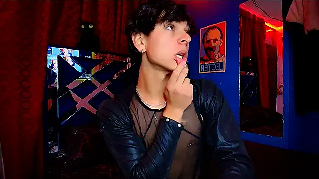 Luke Howland online show from November 2025 12:44:01 AM