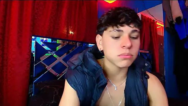 Luke Howland online show from September 2025 11:52:02 PM