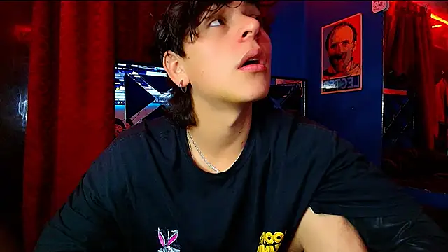 Luke Howland online show from September 2025 10:21:02 PM