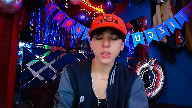 Luke Howland online show from November 2025 12:16:02 AM