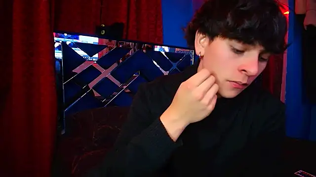 Luke Howland online show from November 2025 12:59:02 AM