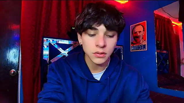 Luke Howland online show from November 2025 02:44:02 AM