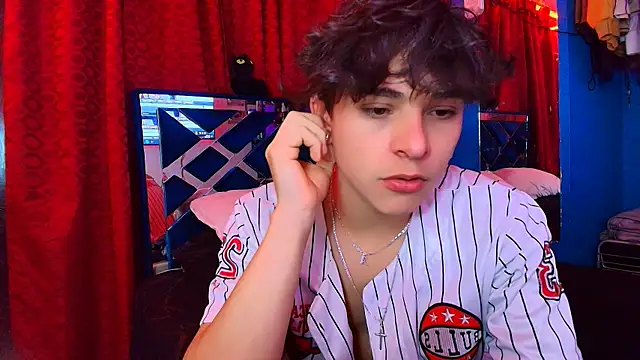 Luke Howland online show from June 2026 02:06:01 AM