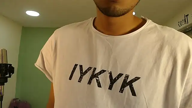 danielitopapuu online show from December 2025 04:56:01 PM