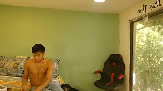 danielitopapuu online show from April 2026 07:28:02 PM
