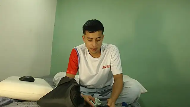 danielitopapuu online show from February 2026 04:19:02 AM