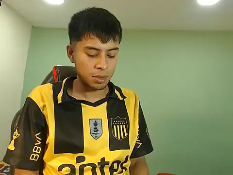 danielitopapuu online show from December 2025 04:50:02 AM