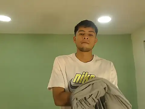 danielitopapuu online show from December 2025 04:33:01 PM