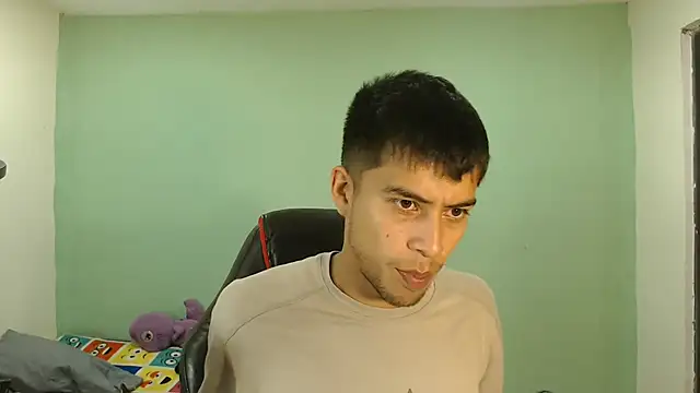 danielitopapuu online show from November 2025 10:27:01 AM