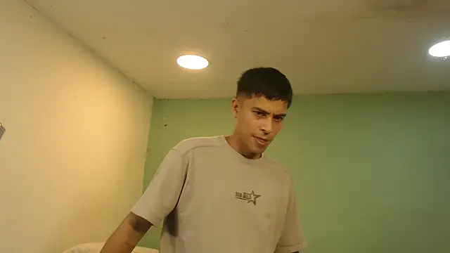danielitopapuu online show from July 2026 01:39:02 AM