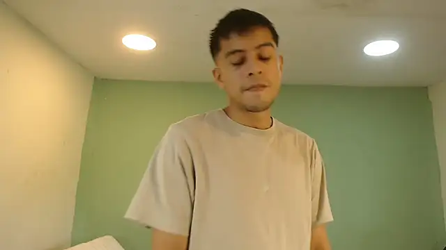 danielitopapuu online show from June 2026 05:03:04 PM