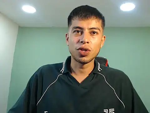 danielitopapuu online show from November 2025 12:37:01 AM