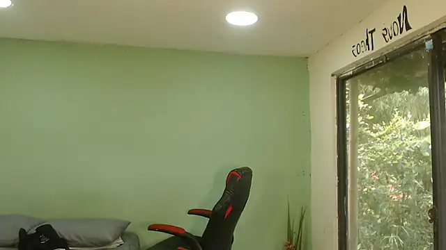 danielitopapuu online show from February 2026 02:05:01 PM