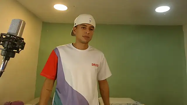 danielitopapuu online show from June 2026 01:25:02 AM