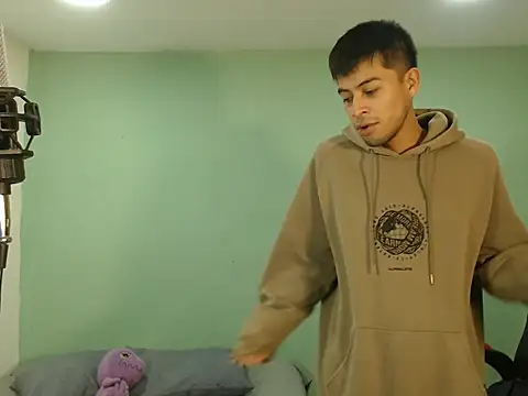 danielitopapuu online show from November 2025 10:48:01 AM