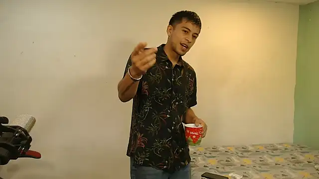 danielitopapuu online show from May 2026 01:53:01 PM