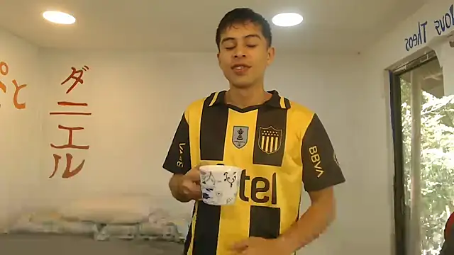 danielitopapuu online show from July 2026 02:49:01 PM