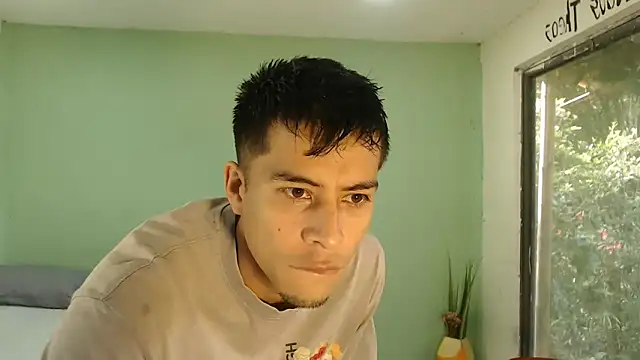 danielitopapuu online show from February 2026 01:55:01 PM