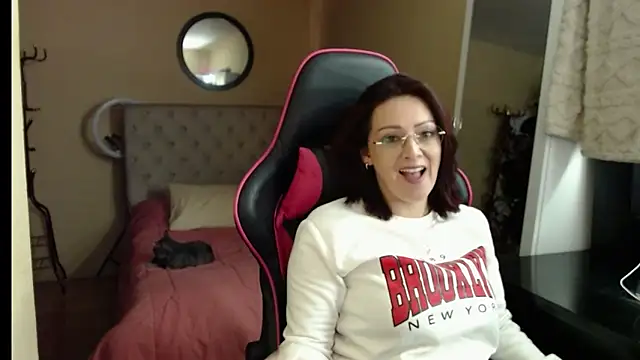 Carol Scottt online show from September 2025 05:16:02 PM