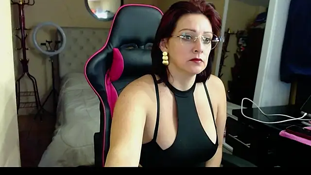 Carol Scottt online show from March 2025 04:42:02 PM