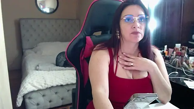 Snapshot of Carol_Scottt chatting on June 2026 05:45:01 PM Carol Scottt online show from June 2026 05:45:01 PM