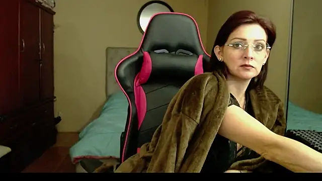 Carol Scottt online show from February 2025 05:40:01 AM