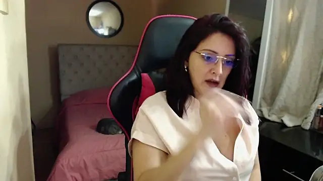 Carol Scottt online show from March 2026 09:15:01 PM