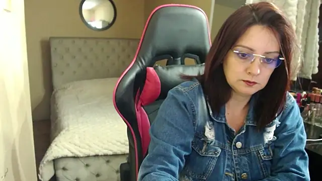 Carol Scottt online show from February 2026 08:48:02 AM