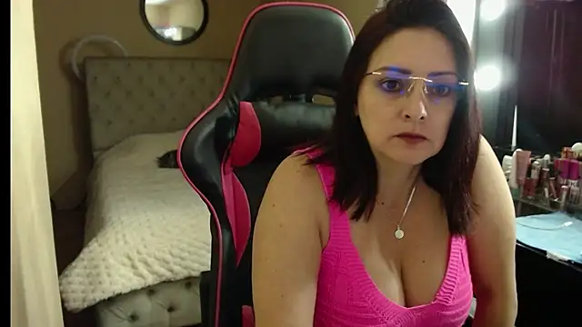 Carol Scottt online show from January 2026 12:47:02 AM