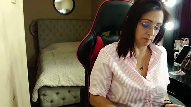 Carol Scottt online show from February 2026 10:51:02 PM