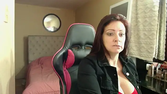 Carol Scottt online show from March 2026 08:43:01 AM