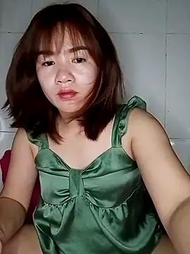 Lini Ery online show from March 2025 03:26:01 PM