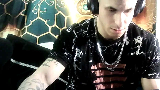 Snapshot of --D-a-D-D-y- chatting on January 2026 04:50:02 AM --D-a-D-D-y- online show from January 2026 04:50:02 AM