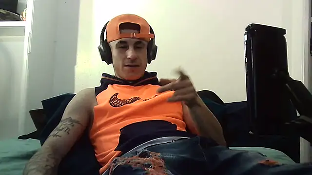 Snapshot of --D-a-D-D-y- chatting on February 2026 06:35:02 AM --D-a-D-D-y- online show from February 2026 06:35:02 AM