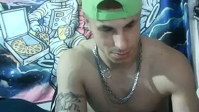 Snapshot of --D-a-D-D-y- chatting on January 2026 05:03:01 AM --D-a-D-D-y- online show from January 2026 05:03:01 AM