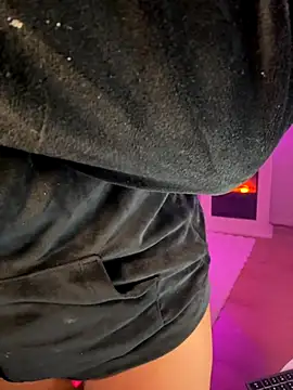 CarolaDrago online show from December 2025 09:05:01 PM